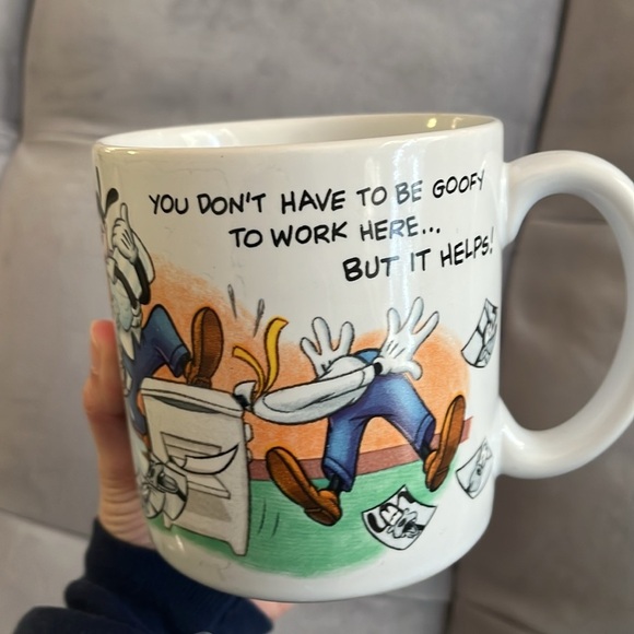 “Disney Store- Vintage Goofy Cup” - Picture 2 of 6
